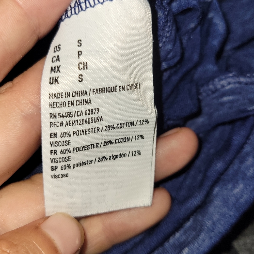 American eagle short sleeve T-shirt Blue Loose Fit Womans Small - Picture 8 of 8